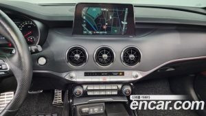Kia Stinger 3.3 Turbo 2WD 2020 года из Южной Кореи