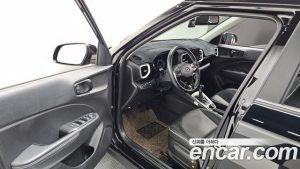 Hyundai Venue 1.6 Flux 2021 года из Южной Кореи