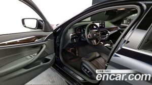 BMW 5-Series 520i M Sport 2021 года из Южной Кореи