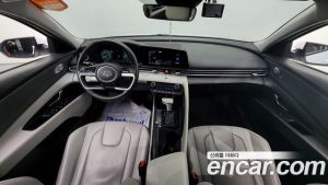 Hyundai AVANTE 1.6 2021 года из Южной Кореи