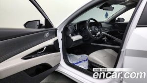 Hyundai AVANTE 1.6 2021 года из Южной Кореи