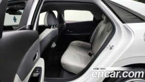 Hyundai AVANTE 1.6 2021 года из Южной Кореи