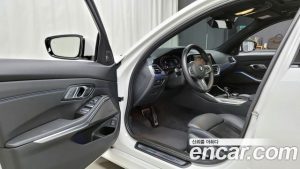 BMW 3-Series 320i M Sport 2021 года из Южной Кореи