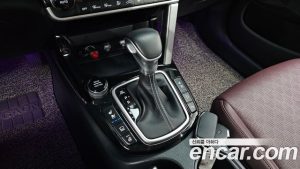 Kia Seltos Бензин 1.6 Turbo 2WD 2020 года из Южной Кореи