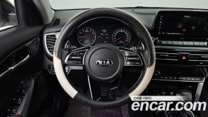 Kia Seltos Бензин 1.6 Turbo 2WD 2020 года из Южной Кореи