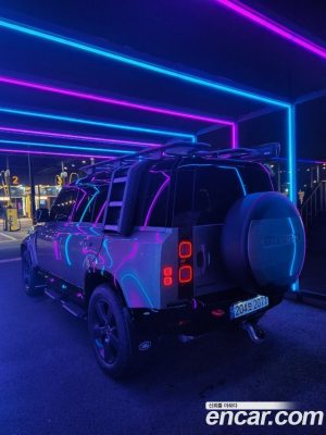 Land Rover Defender 110 P400 X 2023 года из Южной Кореи