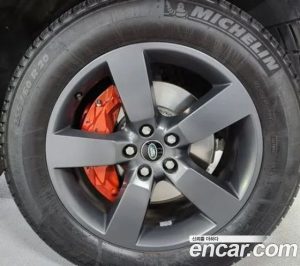 Land Rover Defender 110 P400 X 2023 года из Южной Кореи