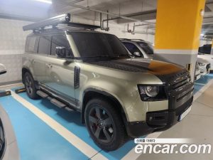 Land Rover Defender 110 P400 X 2023 года из Южной Кореи