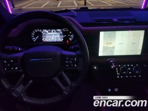 Land Rover Defender 110 P400 X 2023 года из Южной Кореи