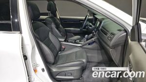 Renault-KoreaSamsung QM6 Бензин 2WD RE Signature 2019 года из Южной Кореи