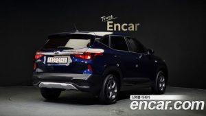 Kia Seltos Дизель 1.6 2WD 2022 года из Южной Кореи