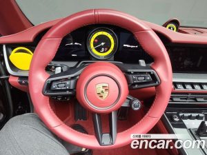 Porsche 911 TARGA 4 2023 года из Южной Кореи