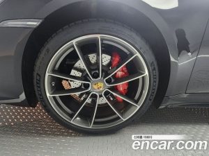 Porsche 911 TARGA 4 2023 года из Южной Кореи