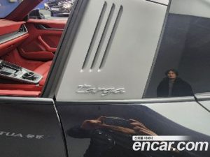 Porsche 911 TARGA 4 2023 года из Южной Кореи