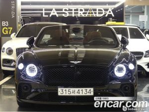 Bentley Continental 6.0 GTC 2019 года из Южной Кореи