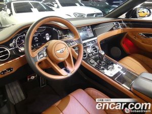Bentley Continental 6.0 GTC 2019 года из Южной Кореи
