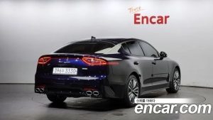 Kia Stinger 2.0 Turbo AWD 2020 года из Южной Кореи
