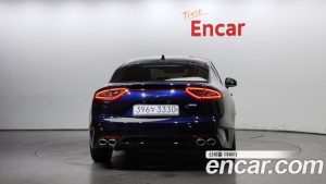 Kia Stinger 2.0 Turbo AWD 2020 года из Южной Кореи