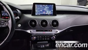 Kia Stinger 2.0 Turbo AWD 2020 года из Южной Кореи