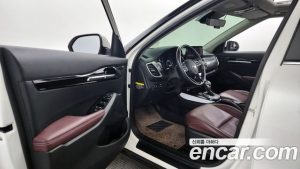 Kia Seltos Бензин 1.6 Turbo 2WD 2020 года из Южной Кореи