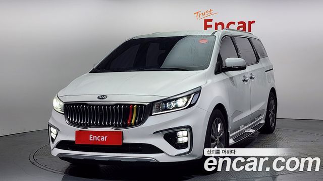 Kia Carnival 9-Seater Noblesse Special 2019 года из Кореи
