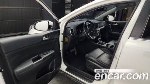 Kia Sportage Дизель 2.0 2WD 2020 года из Южной Кореи