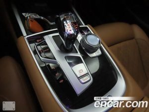 BMW 7-Series 730Ld xDrive M Sport 2020 года из Южной Кореи