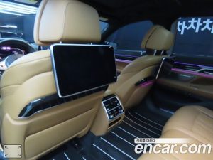 BMW 7-Series 730Ld xDrive M Sport 2020 года из Южной Кореи