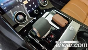 Land Rover Range Rover Velar 3.0 P400 R-Dynamic HSE 2023 года из Южной Кореи