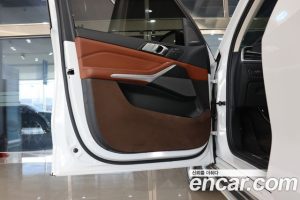 BMW X7 xDrive 30d Design Pure Excellence 6인승 2020 года из Южной Кореи