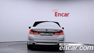 BMW 5-Series 520i Luxury 2020 года из Южной Кореи