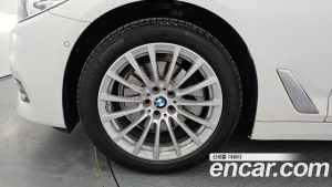 BMW 5-Series 520i Luxury 2020 года из Южной Кореи