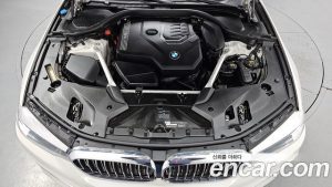 BMW 5-Series 520i Luxury 2020 года из Южной Кореи