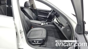 BMW 5-Series 520i Luxury 2020 года из Южной Кореи