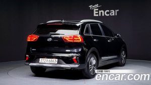 Kia Niro 1.6 HEV 2020 года из Южной Кореи