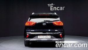 Kia Niro 1.6 HEV 2020 года из Южной Кореи