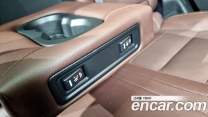 Renault-KoreaSamsung QM6 2.0 GDe RE Signature 2WD 2020 года из Южной Кореи