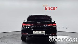 Hyundai AVANTE 1.6 2021 года из Южной Кореи