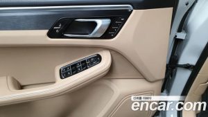 Porsche Macan 2.9 GTS 2021 года из Южной Кореи