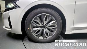Kia K5 Noblesse 2023 года из Южной Кореи