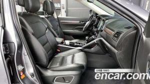Renault-KoreaSamsung QM6 2.0 GDe RE Signature 2WD 2020 года из Южной Кореи