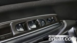 Renault-KoreaSamsung QM6 2.0 GDe RE Signature 2WD 2020 года из Южной Кореи