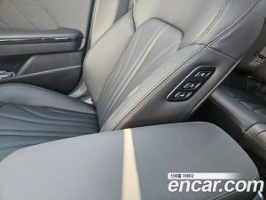 Kia K5 Signature 2023 года из Южной Кореи