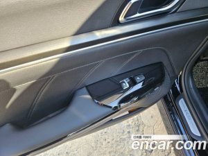 Kia K5 Signature 2023 года из Южной Кореи
