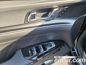 Kia K5 Signature 2023 года из Южной Кореи