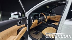 Kia Sorento HEV 1.6 2WD 2023 года из Южной Кореи