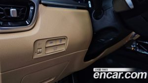 Kia Sorento HEV 1.6 2WD 2023 года из Южной Кореи