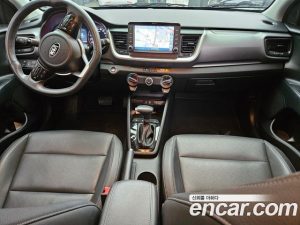Kia Stonic 1.4 2020 года из Южной Кореи