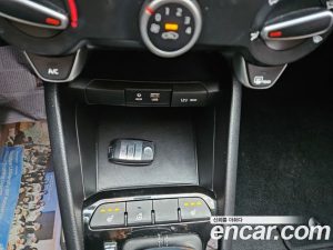 Kia Stonic 1.4 2020 года из Южной Кореи