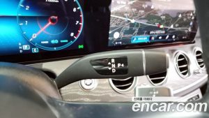 Mercedes-Benz E-Class E350 4MATIC AMG Line 2021 года из Южной Кореи